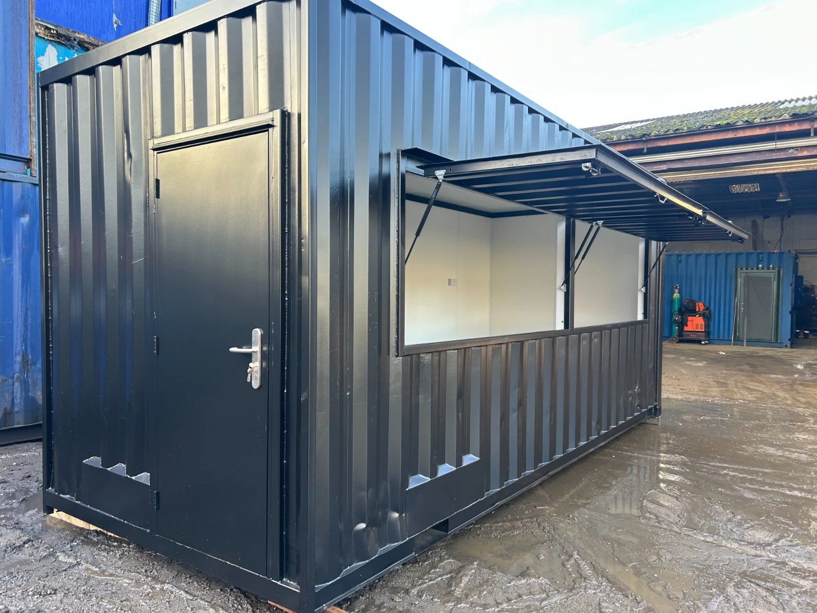 20ft x 8ft Shipping Container Food Kiosk – Street Food & Coffee Shop Unit - Image 2