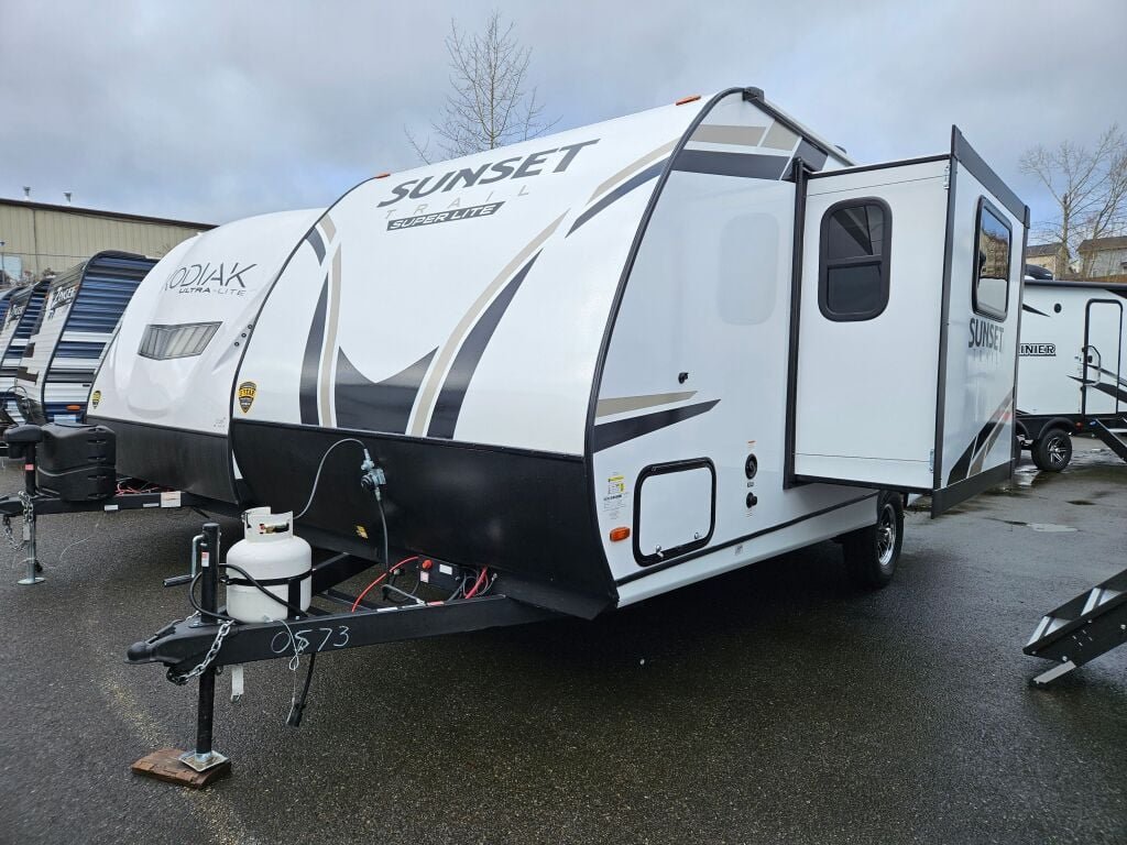 2024 Crossroads Sunset Trail Super Lite SS188BH